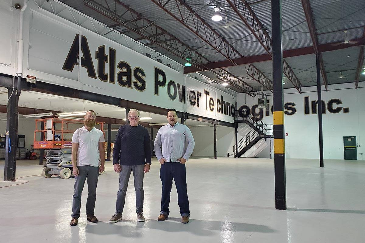 Pictured (from the left) are Atlas Power Technologies’ Dean Hedman, Director and Chief Construction Officer, Brooke Wade, Chairman of the Board of Directors, and Mitchell Miller, Chief Executive Officer and Director.